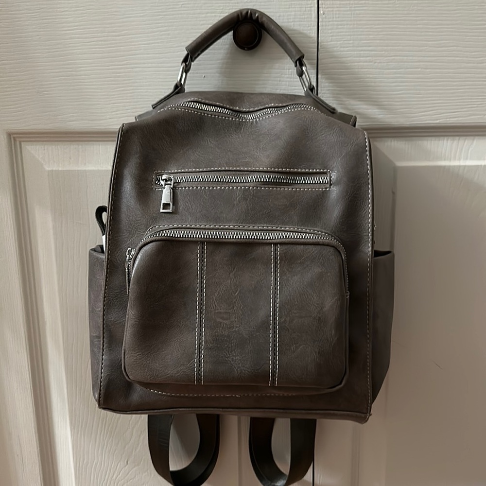 Modern+chic mini backpack